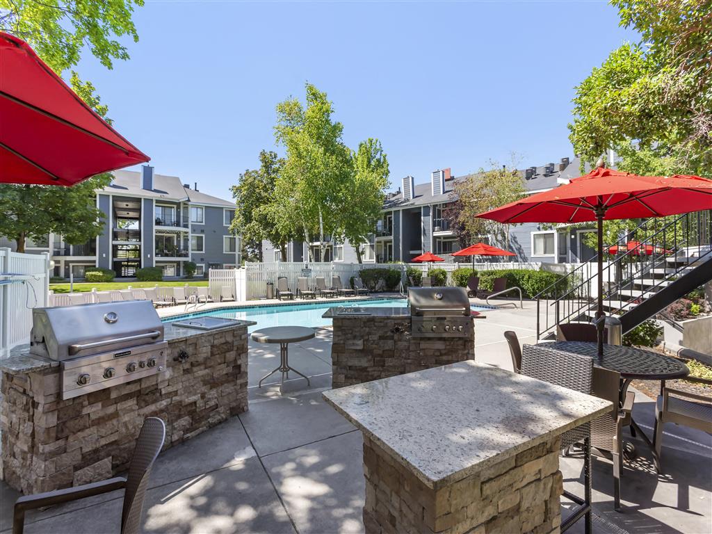 James Pointe Apartments Image 170