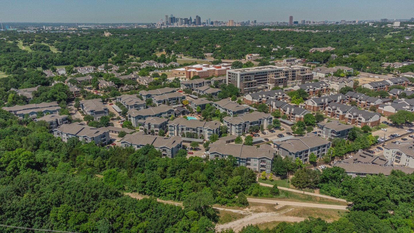 Lakewood Flats Image 17