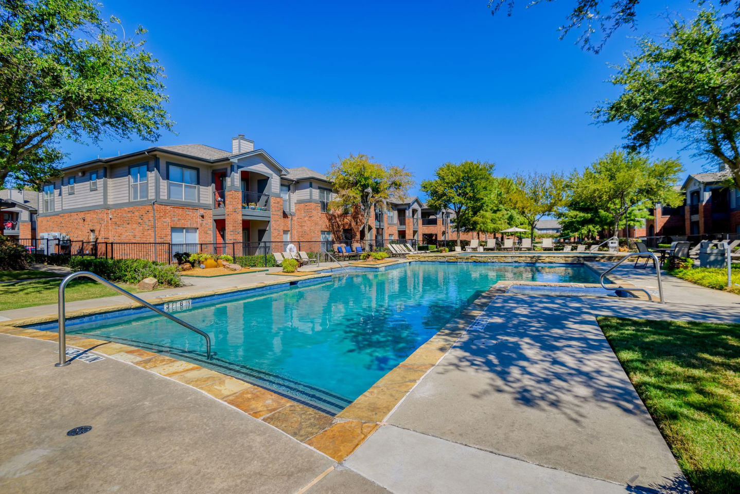 Kensington Park Apartment Homes Image 8