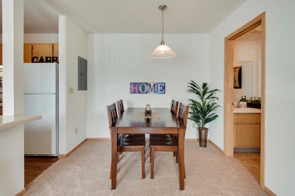 Eagle Creek Townhomes Image 2