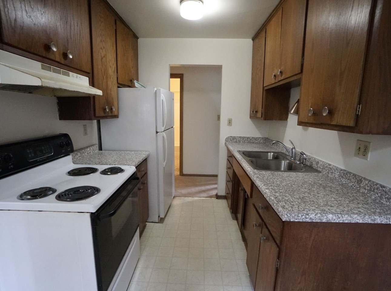 Priscilla Standish Apartments Image 19