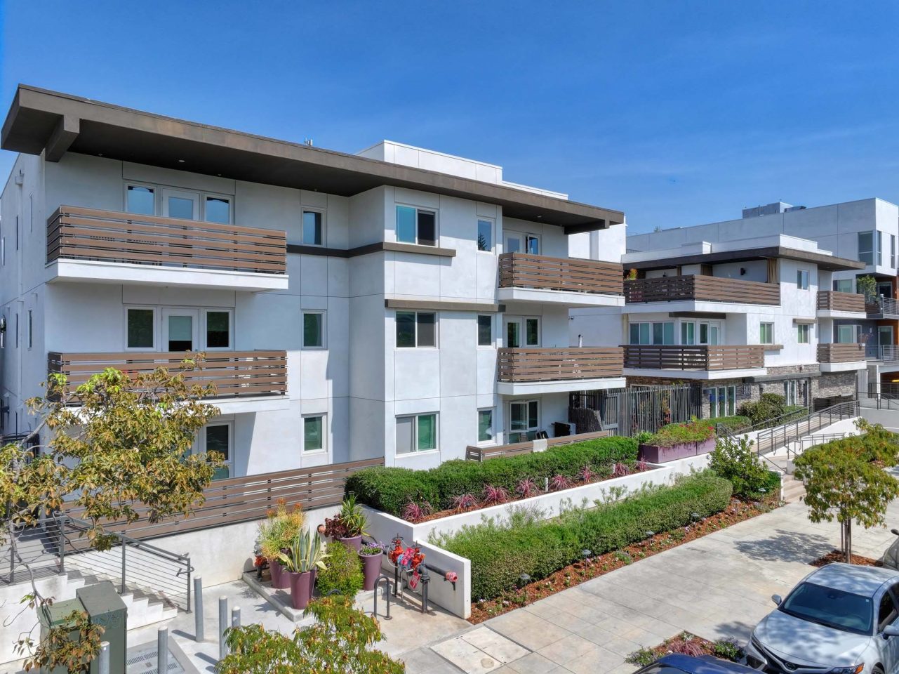 The Metropolitan at Larchmont Village Image 32