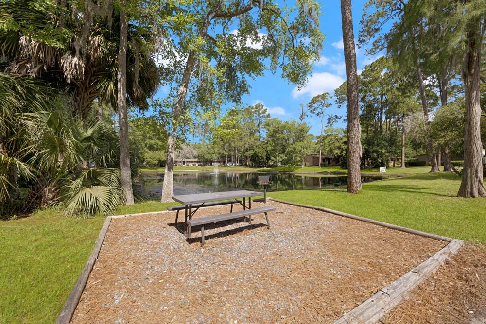 Pelican Pointe Apartments Image 9