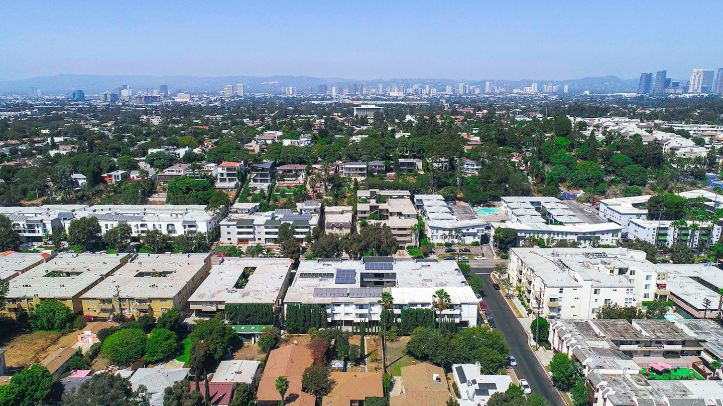 Rose Avenue Image 14