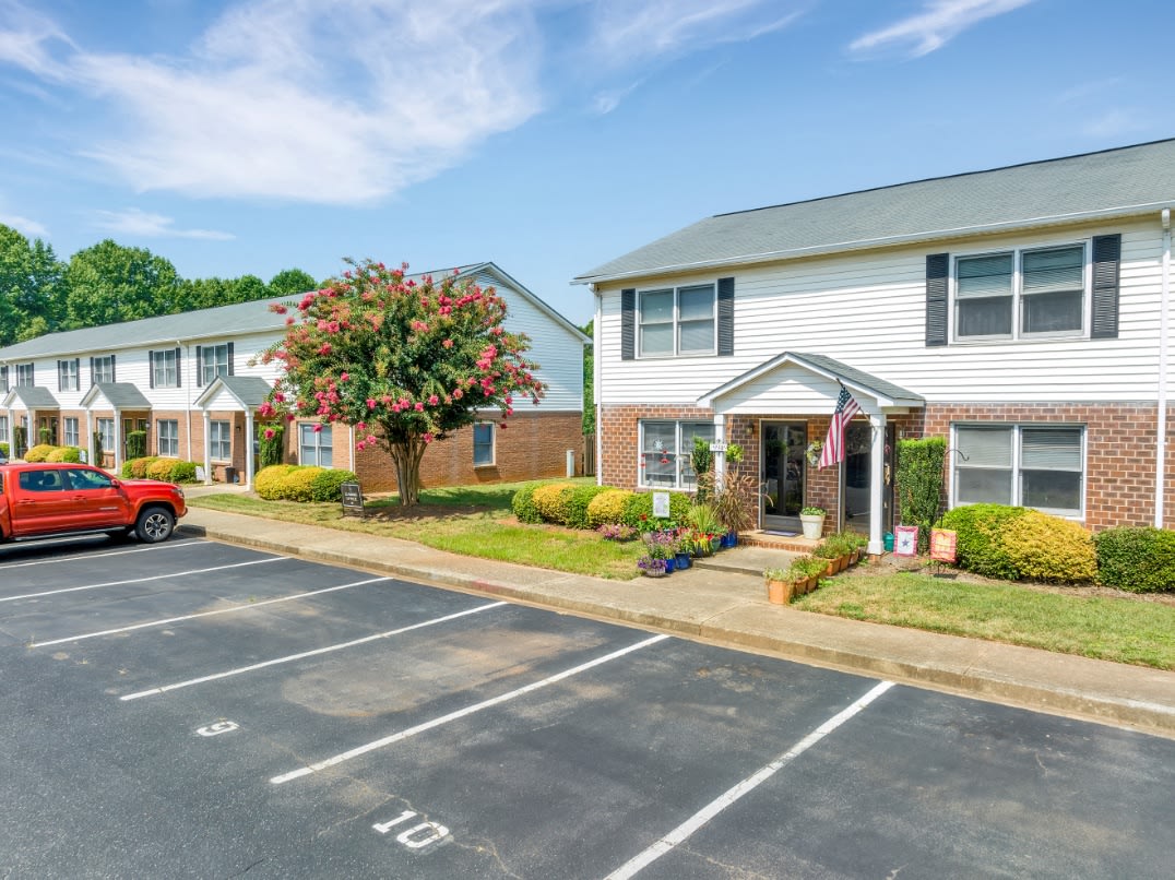 Belmont Heights Apartments & Townhomes Image 19