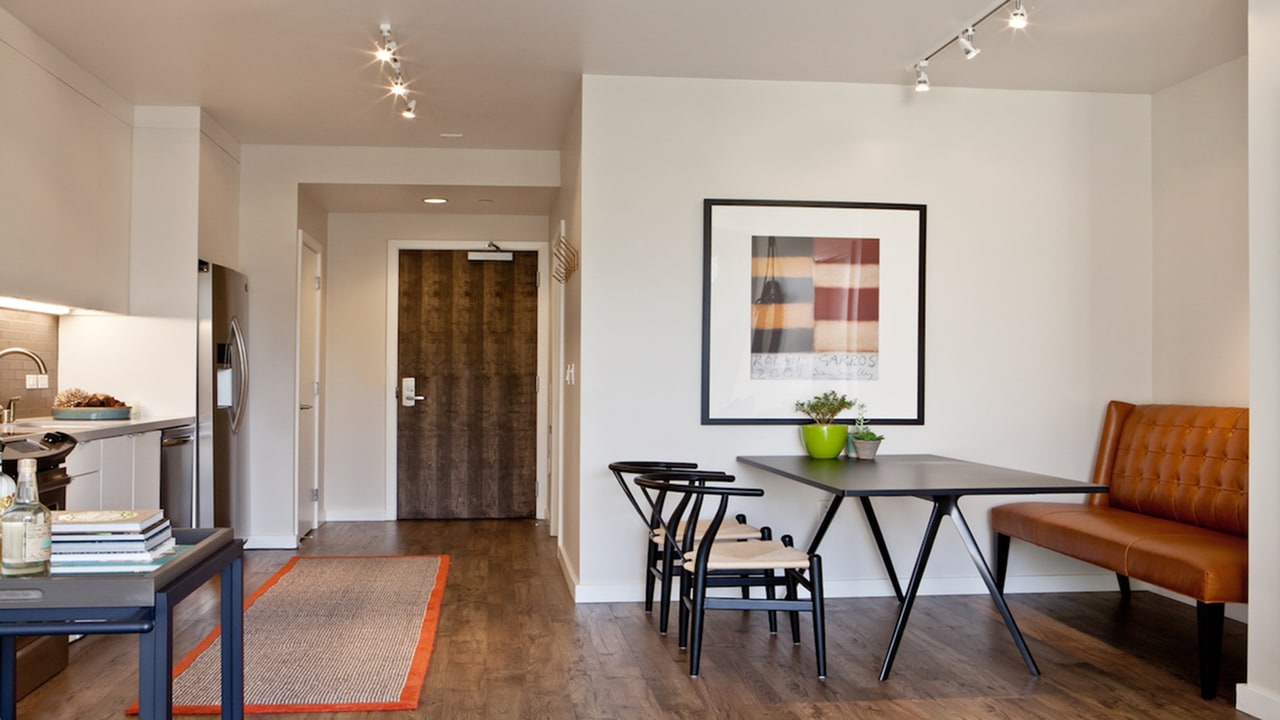 2175 Market Image 6