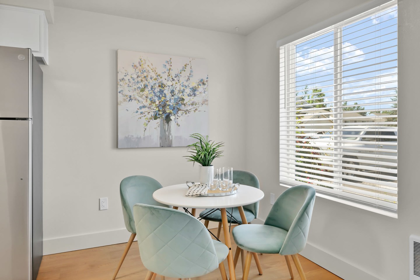Pacific Crest Apartments Image 10