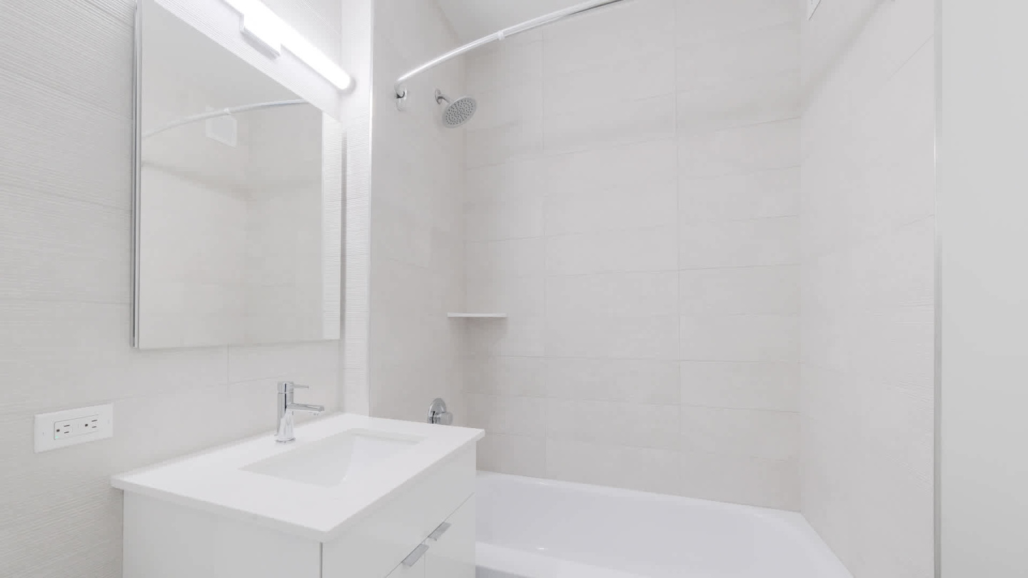 777 6th Avenue Image 48