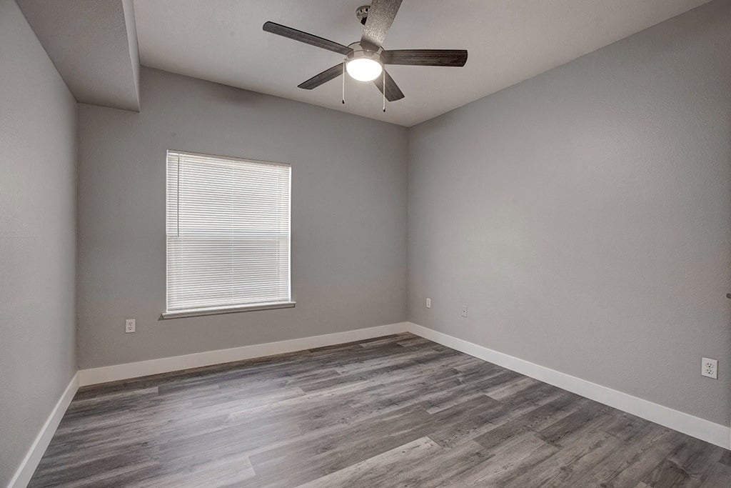 Broadleaf Apartments Image 6