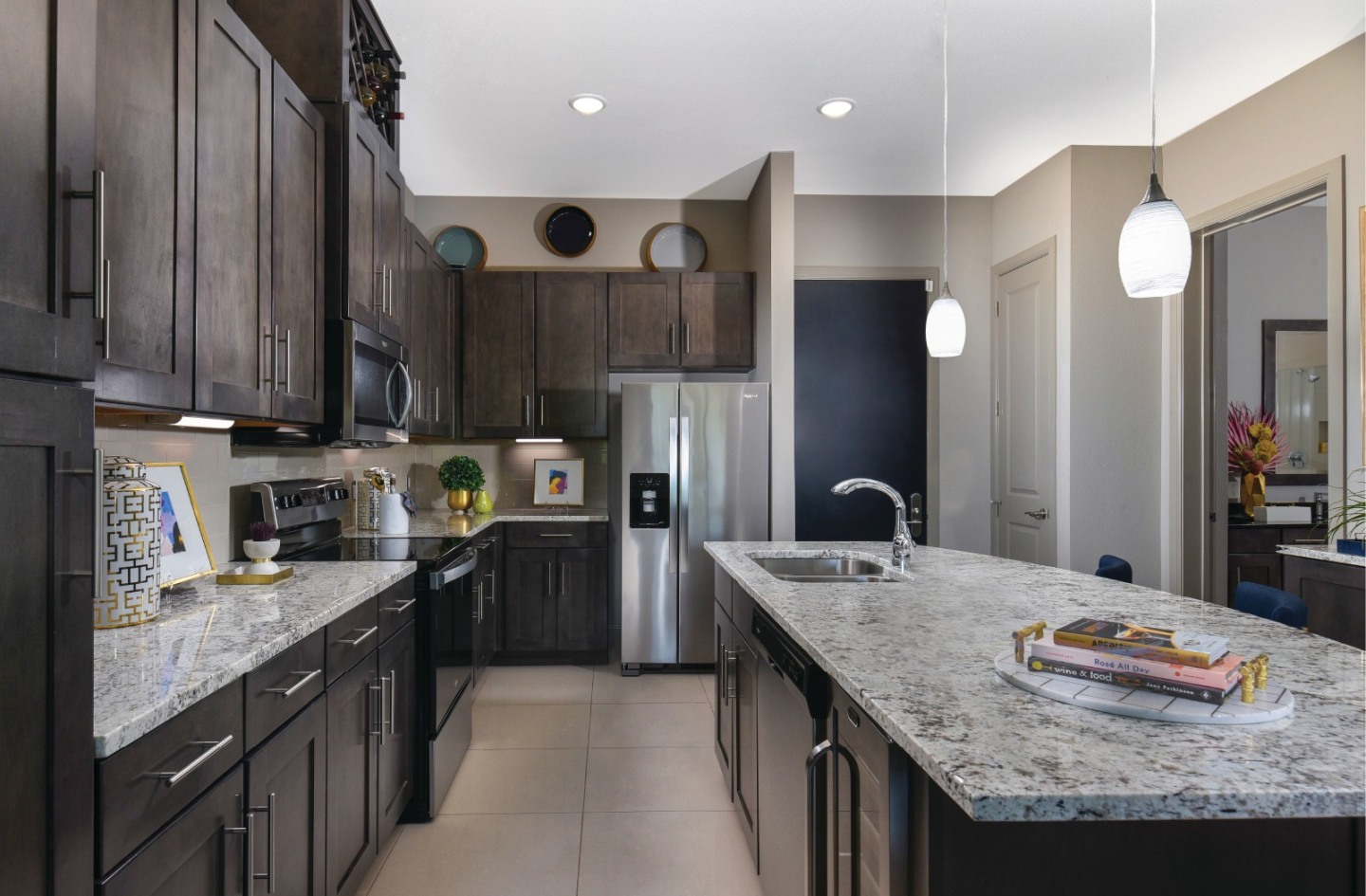 Xenia Apartments Image 1