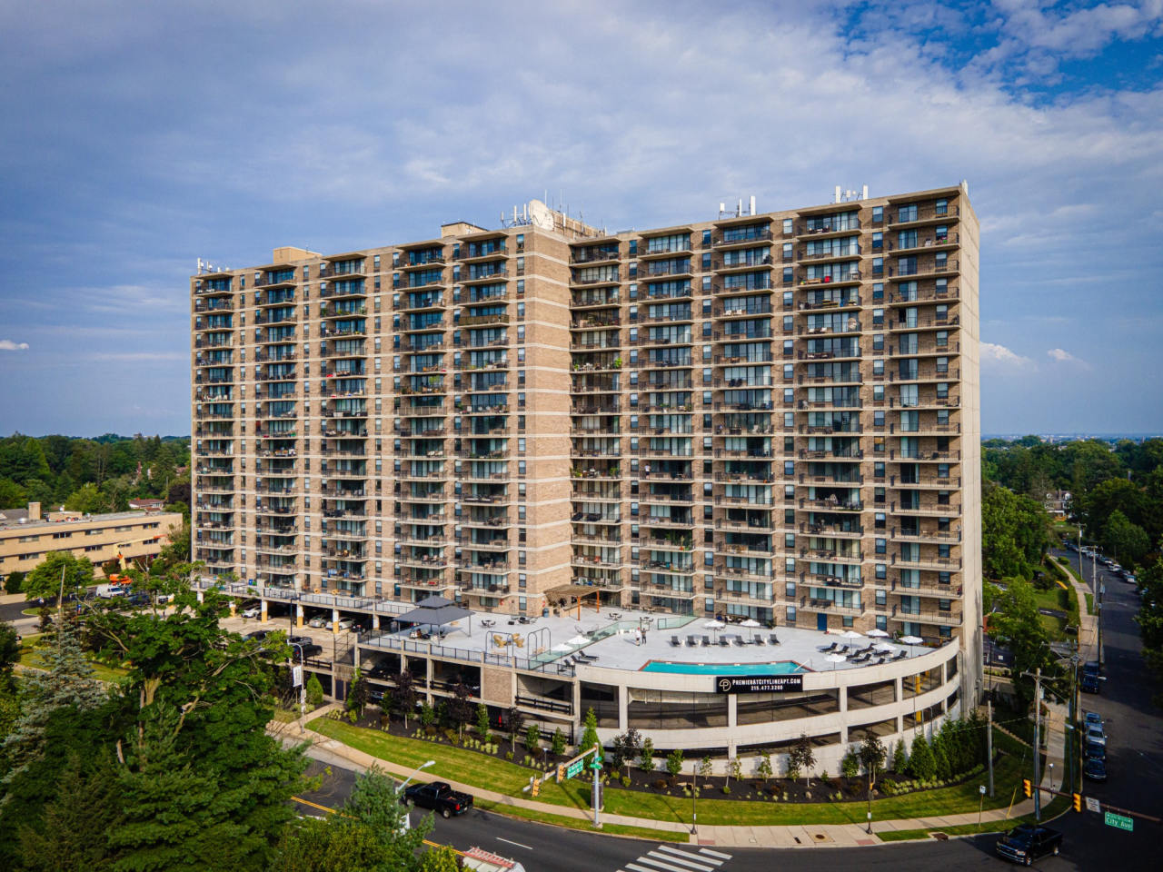 The Premier at City Line Image 30