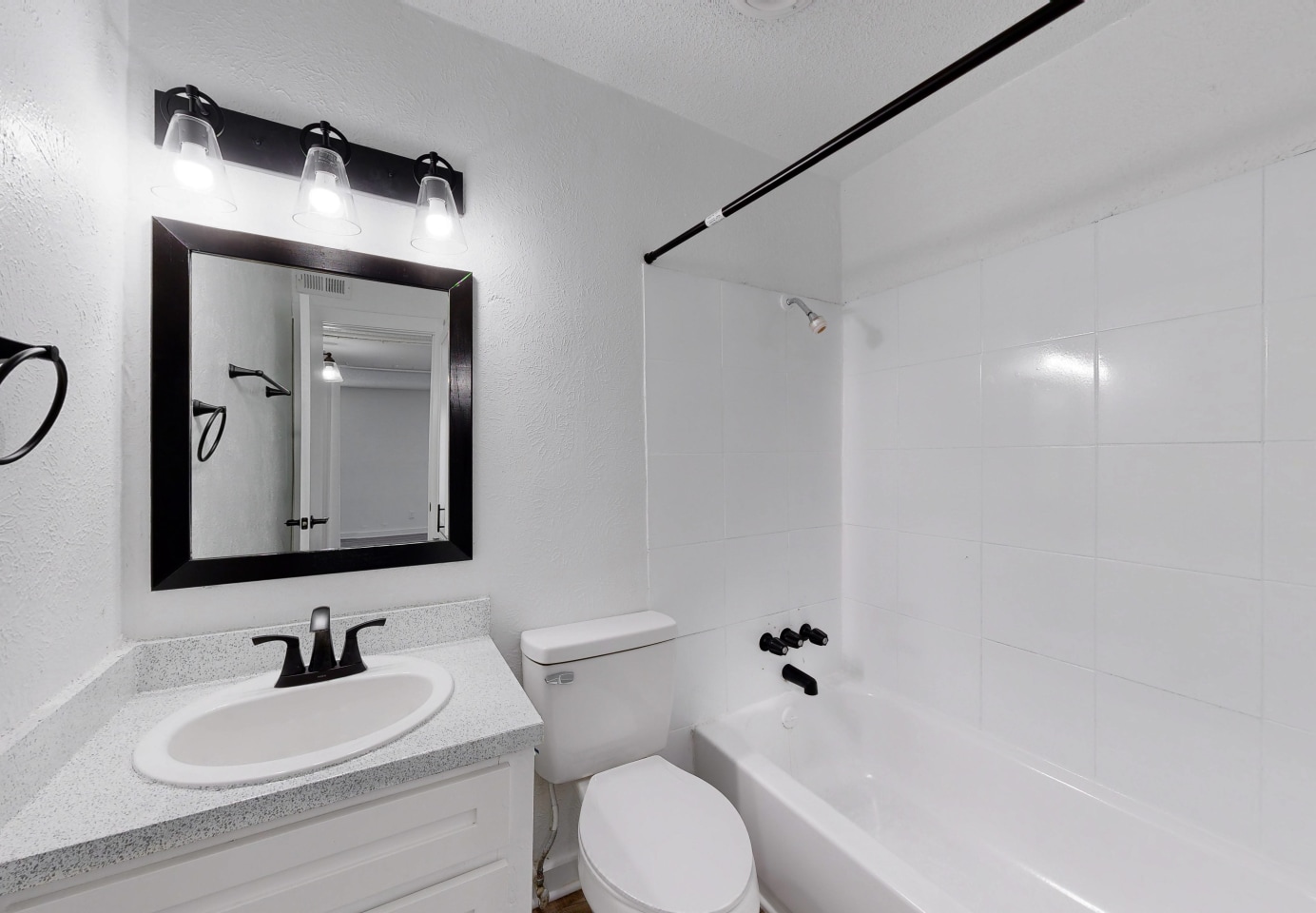 Regency Apartments Image 12
