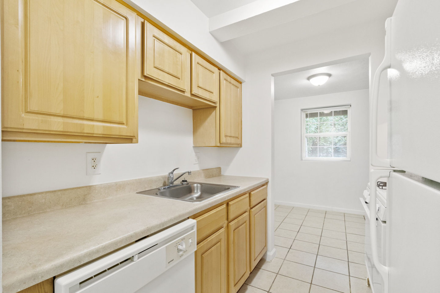 Pangea Groves Apartments Image 2