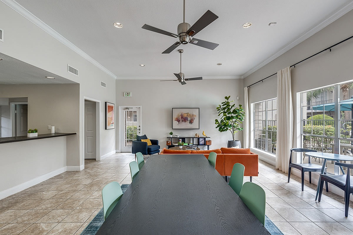 Regatta Apartments Image 8