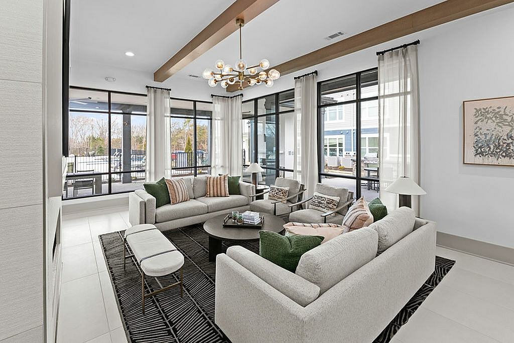 Perimeter Pointe Image 18