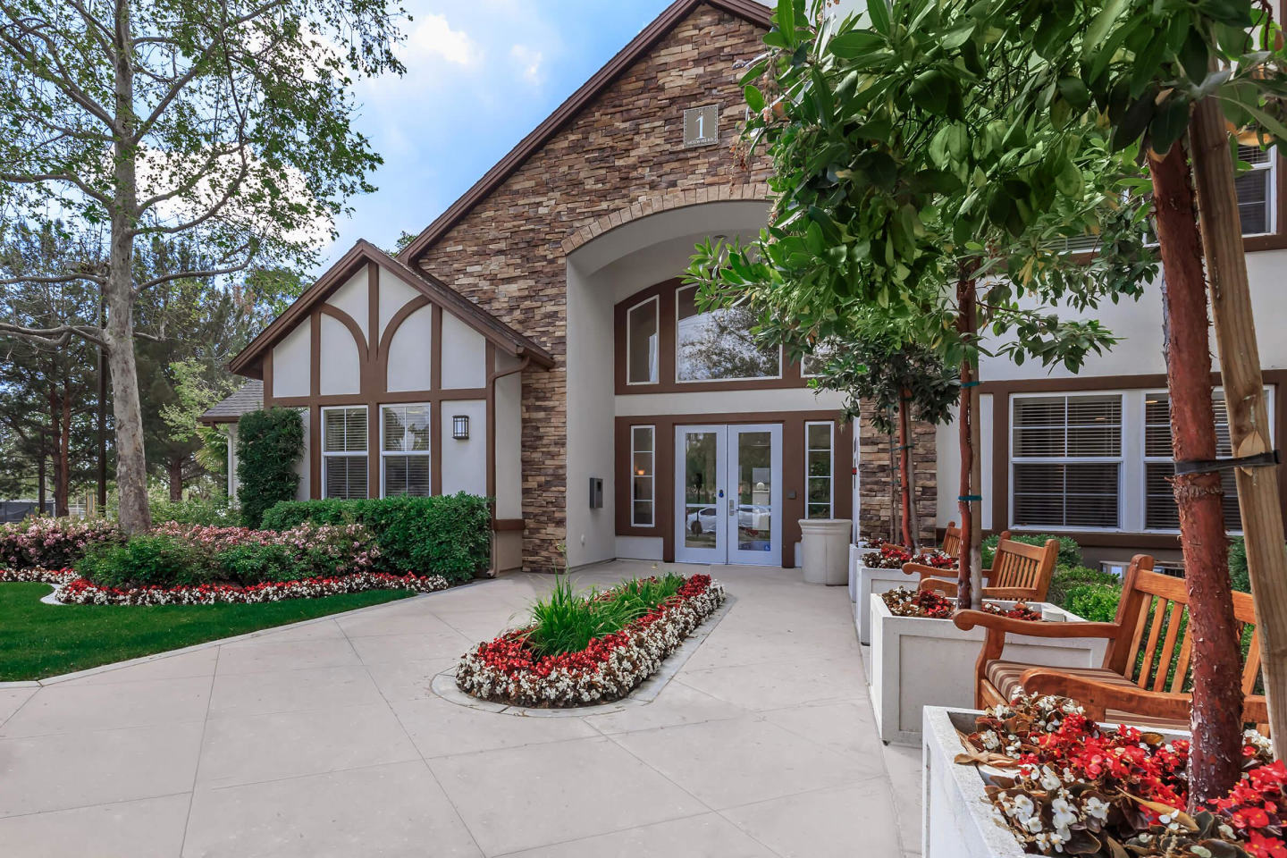 Heritage Park Senior - Ladera Image 6