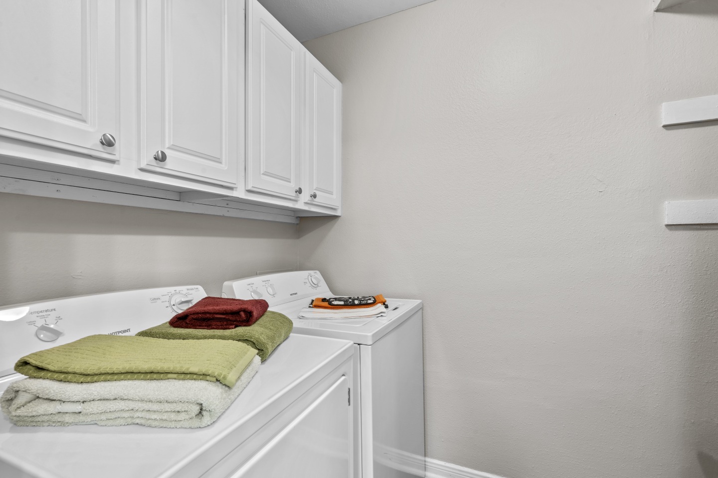 Regency Place Image 24