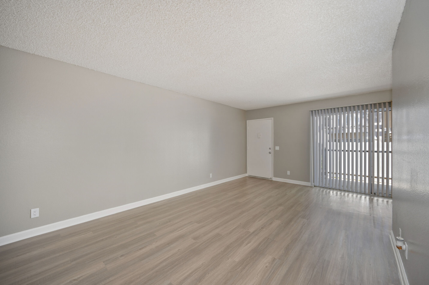 Pinewood Apartments Image 15