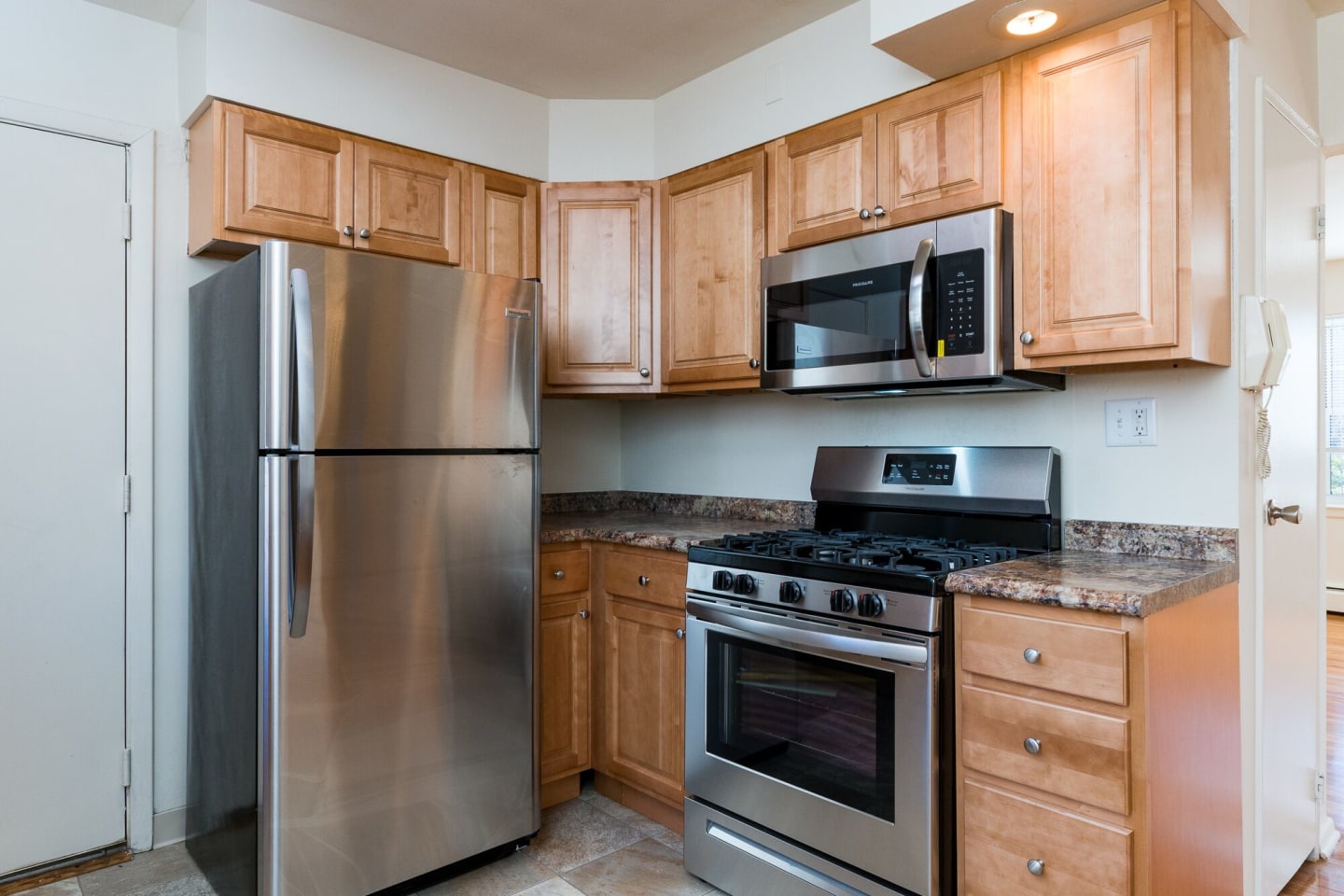 Valley Apartments Image 6