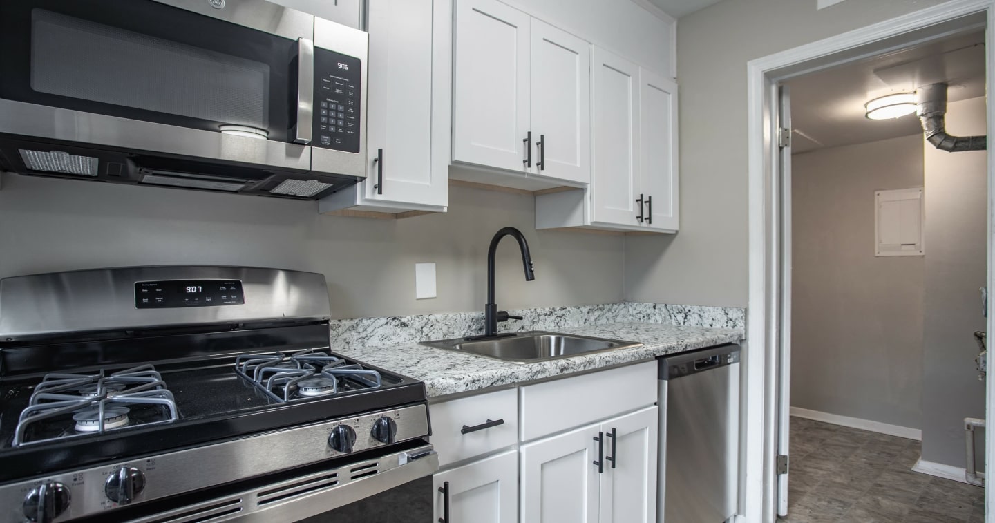Crown Point Townhomes Image 9