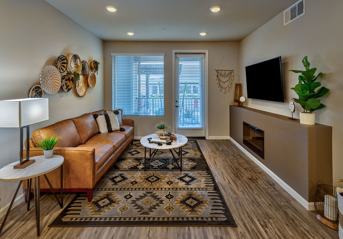 Carson Hills Image 6