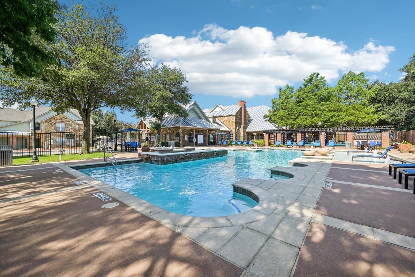 Bluffs at Vista Ridge Apartments Image 37
