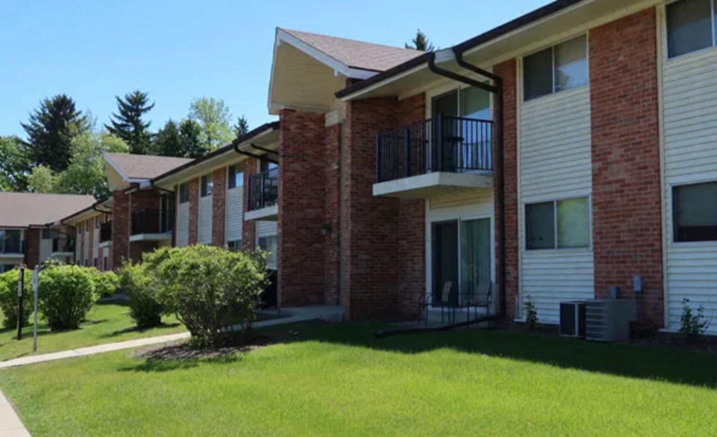 River Place Apartments Image 2