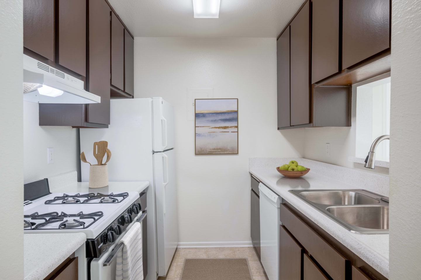 Oceanwood Apartments Image 1