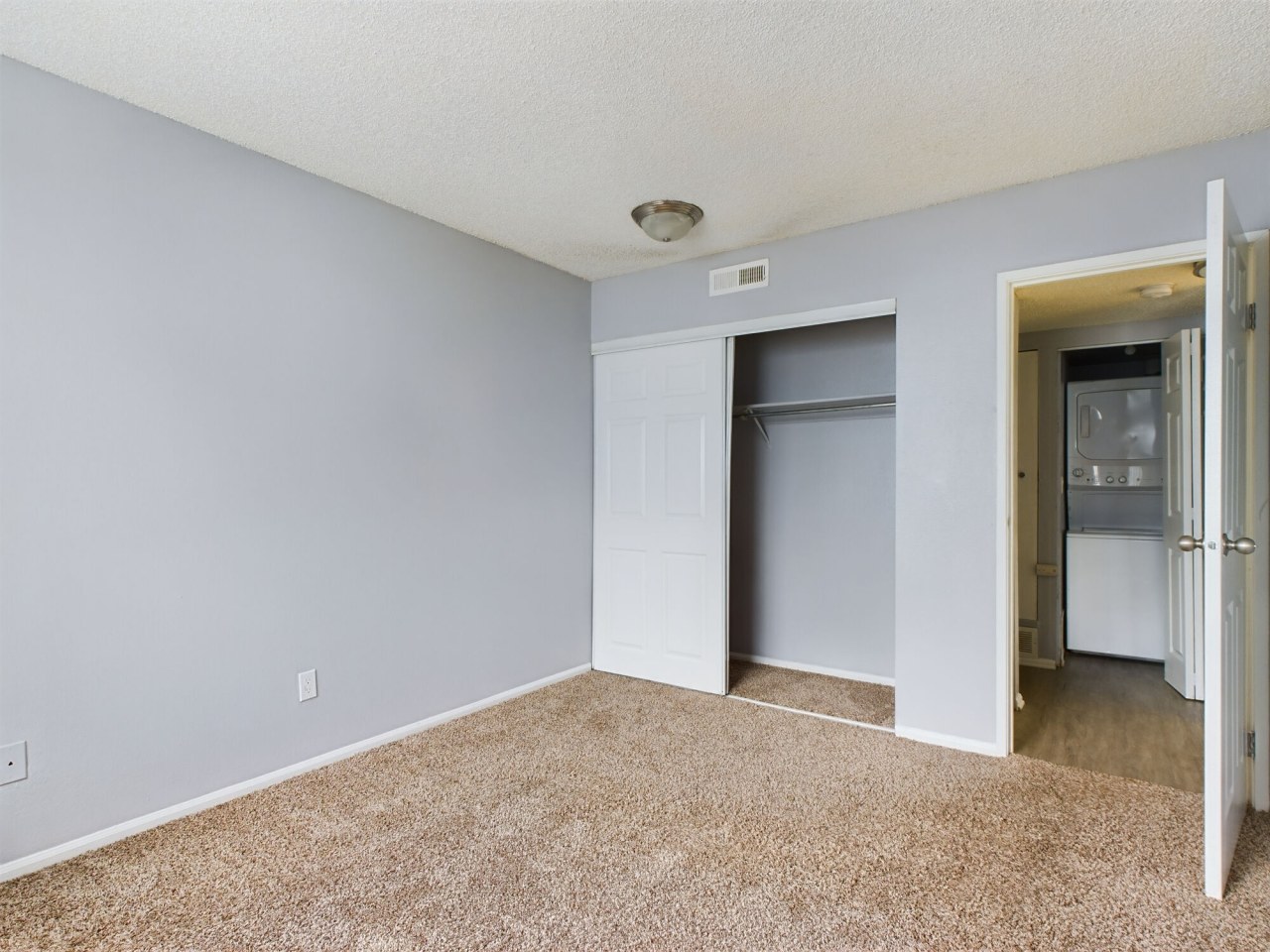 Parkside Apartments Image 8