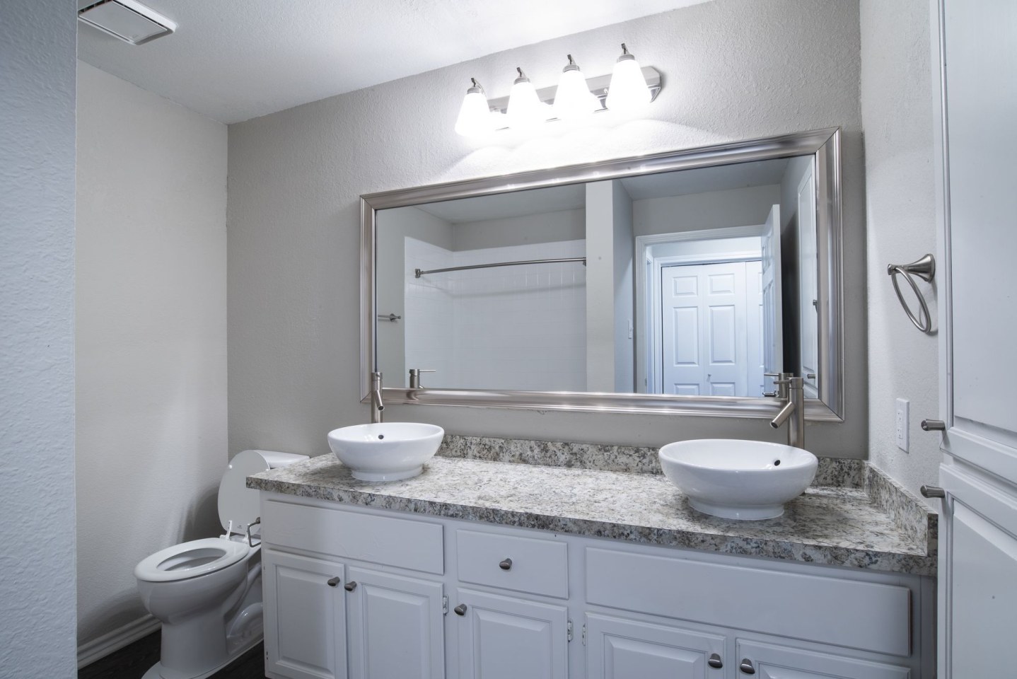 Arlington Hills Image 4