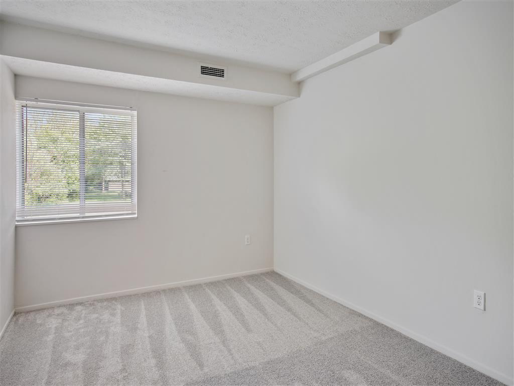 Hummingbird Pointe Image 37