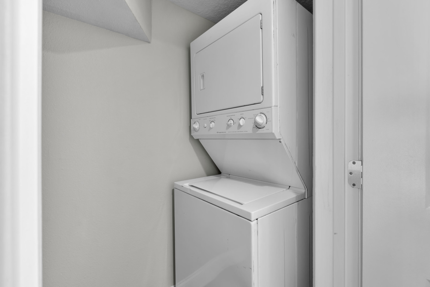 AVIA  Apartments at Reedy Creek Image 32