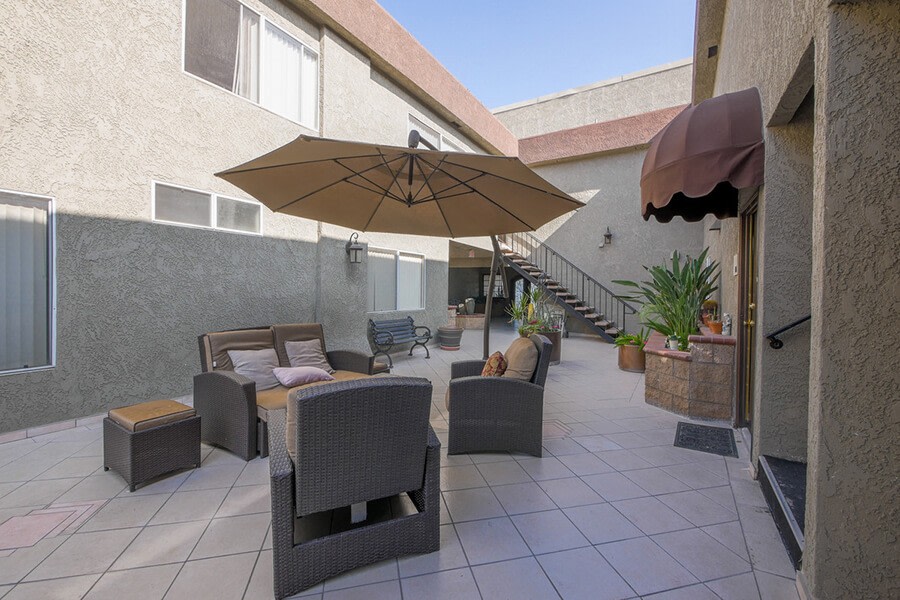 21320 Parthenia St Image 3