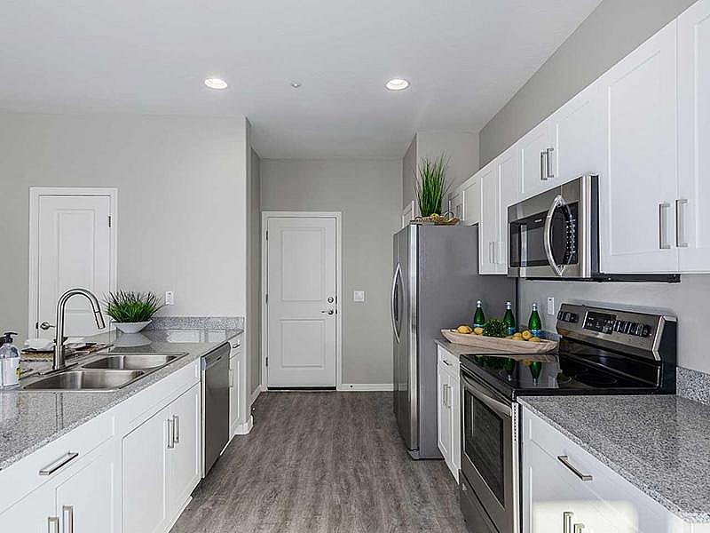 Luna Bear ARA Residences Image 4