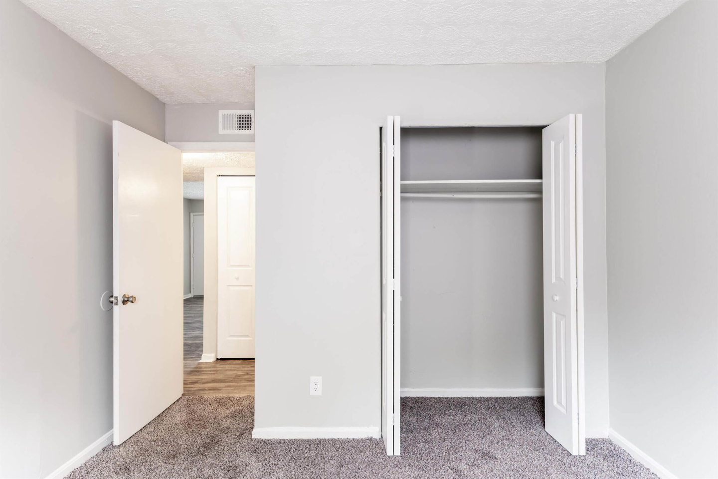 Maplewood Apartments Image 11
