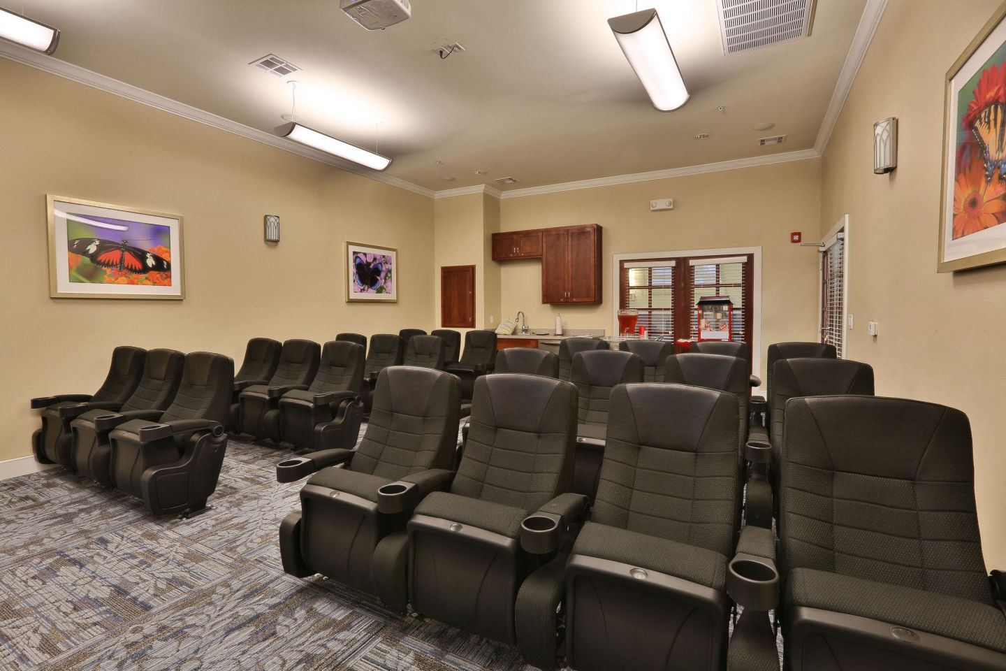 Mariposa at Pecan Park - Senior Housing Image 13
