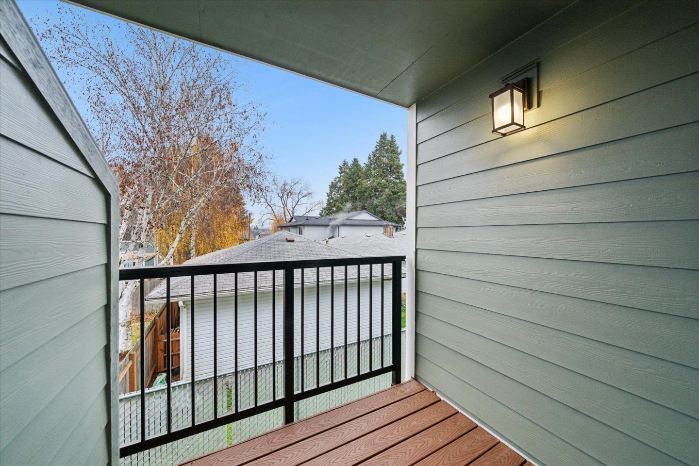 Oak Park Village Apartments Image 22