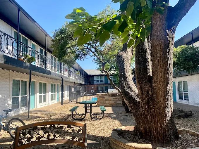 Travis Gardens Image 7