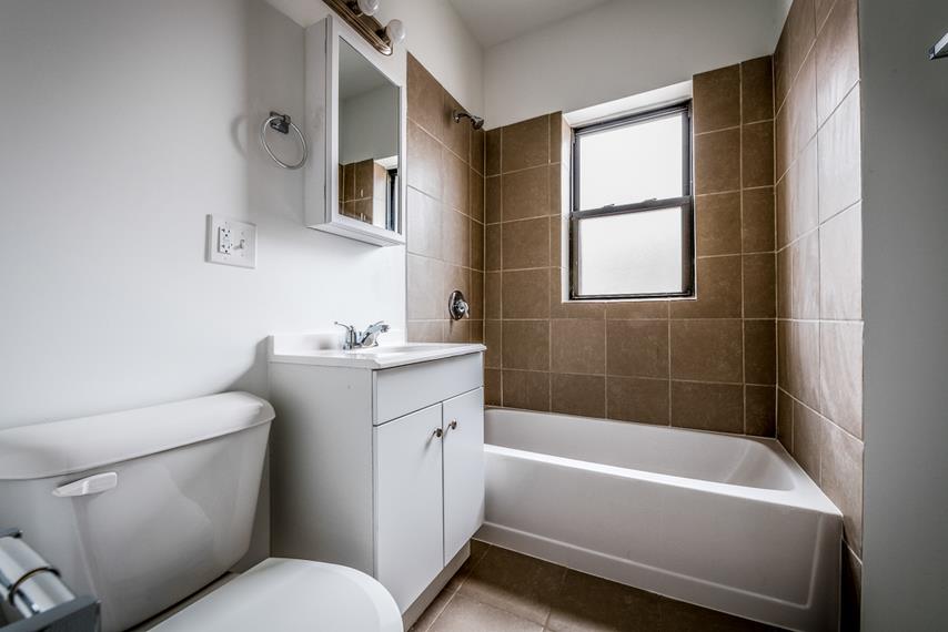 7300 S Yates Image 10