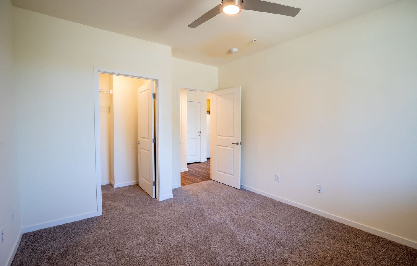 Vista Ridge Apartments-Affordable Housing Image 31