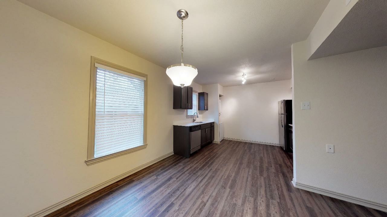 Westside Court Image 19