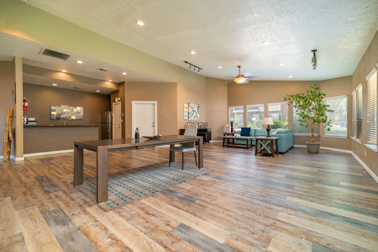 Oak Tree Park Apartments Image 18