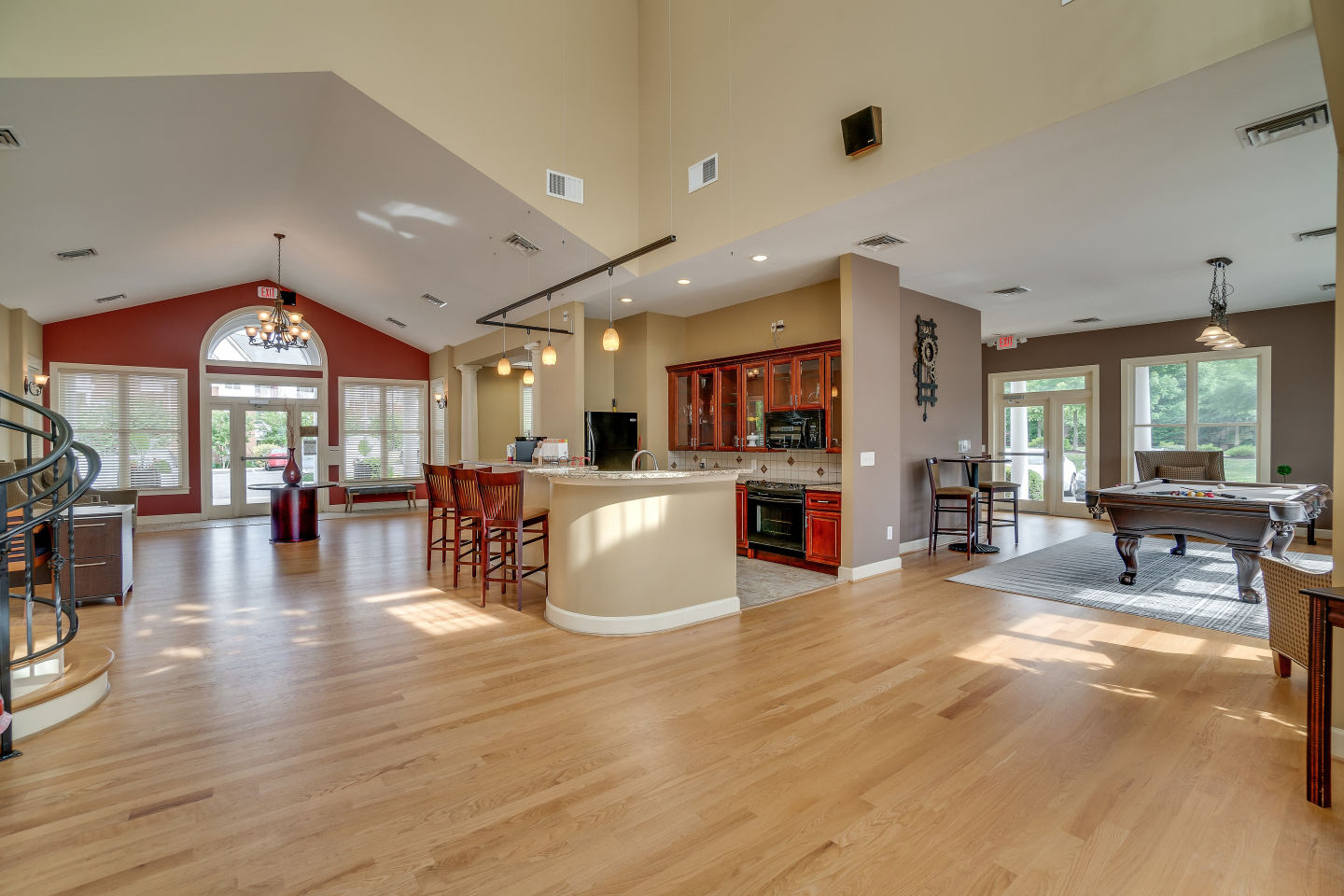 White Oak Luxury Apartments Image 6
