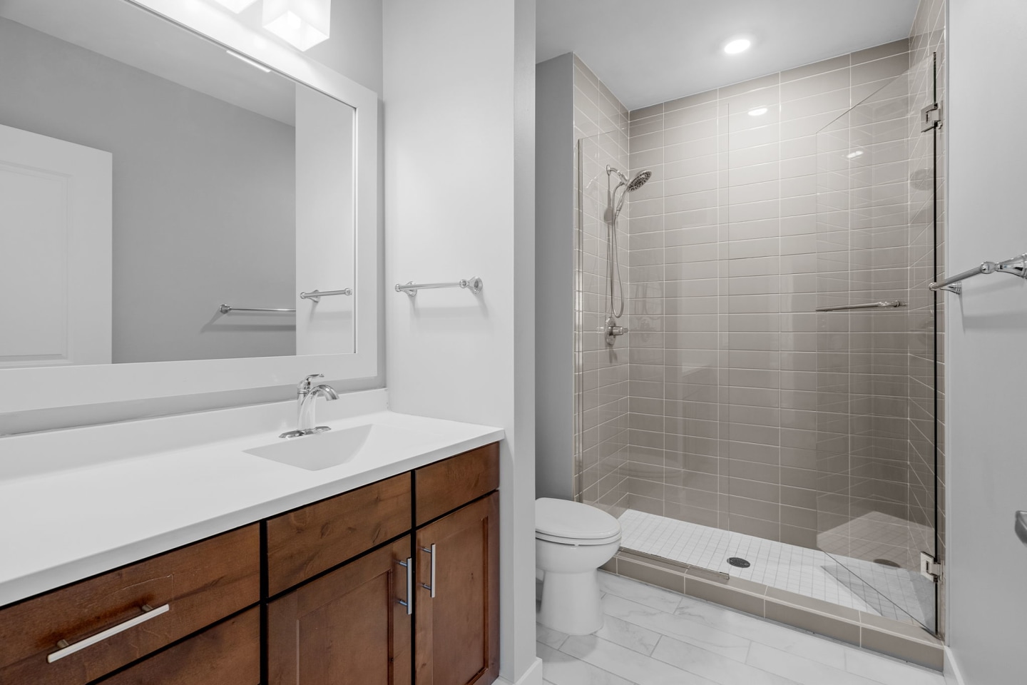 Boutique 28 Image 19