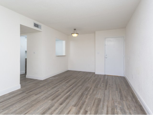 International Club Apartments Image 11