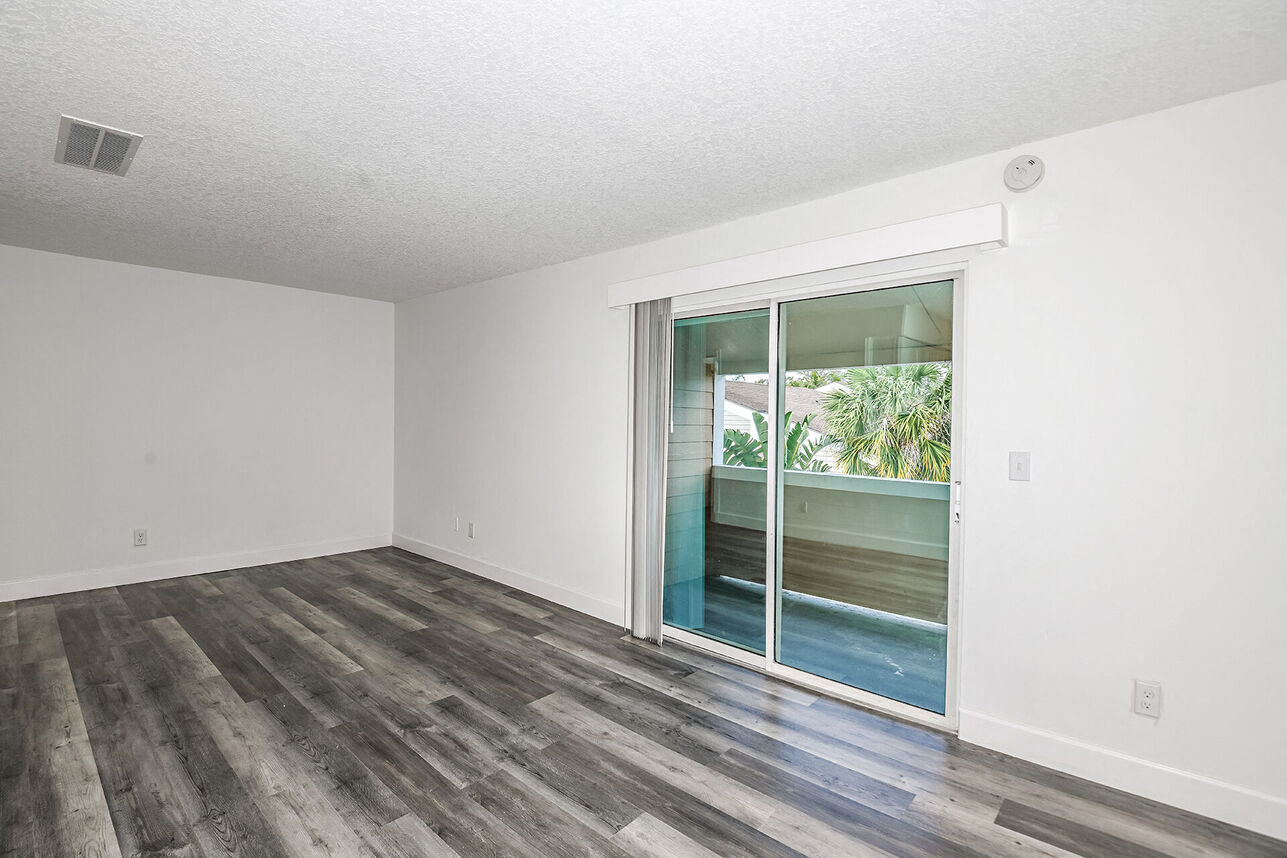 Woodlake Villas Image 23