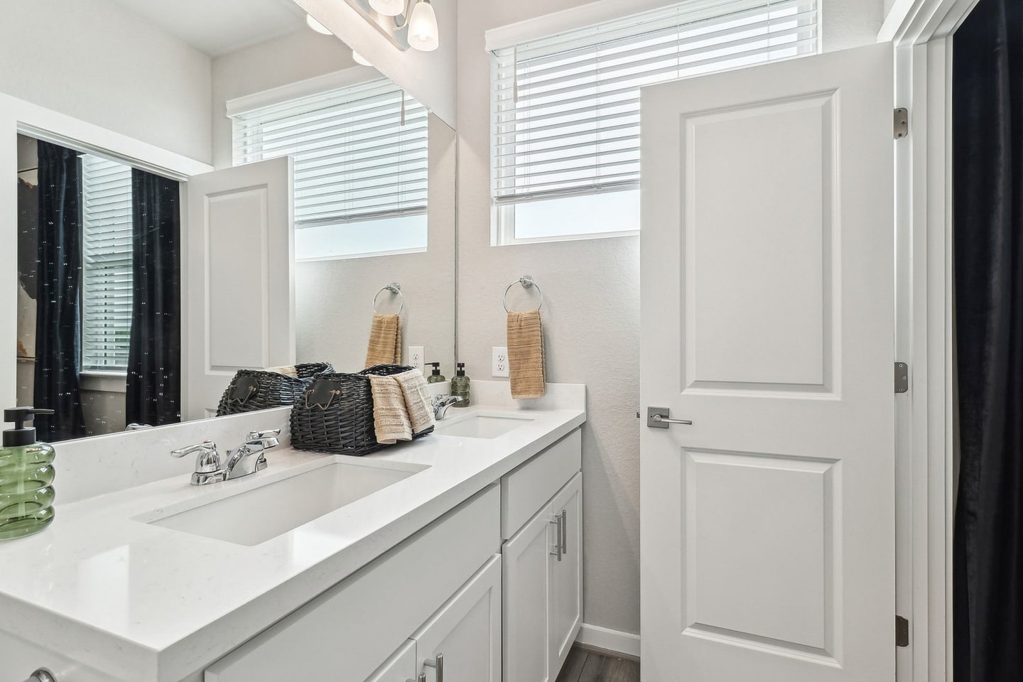 Solstice Springs - Homes for Rent Image 17