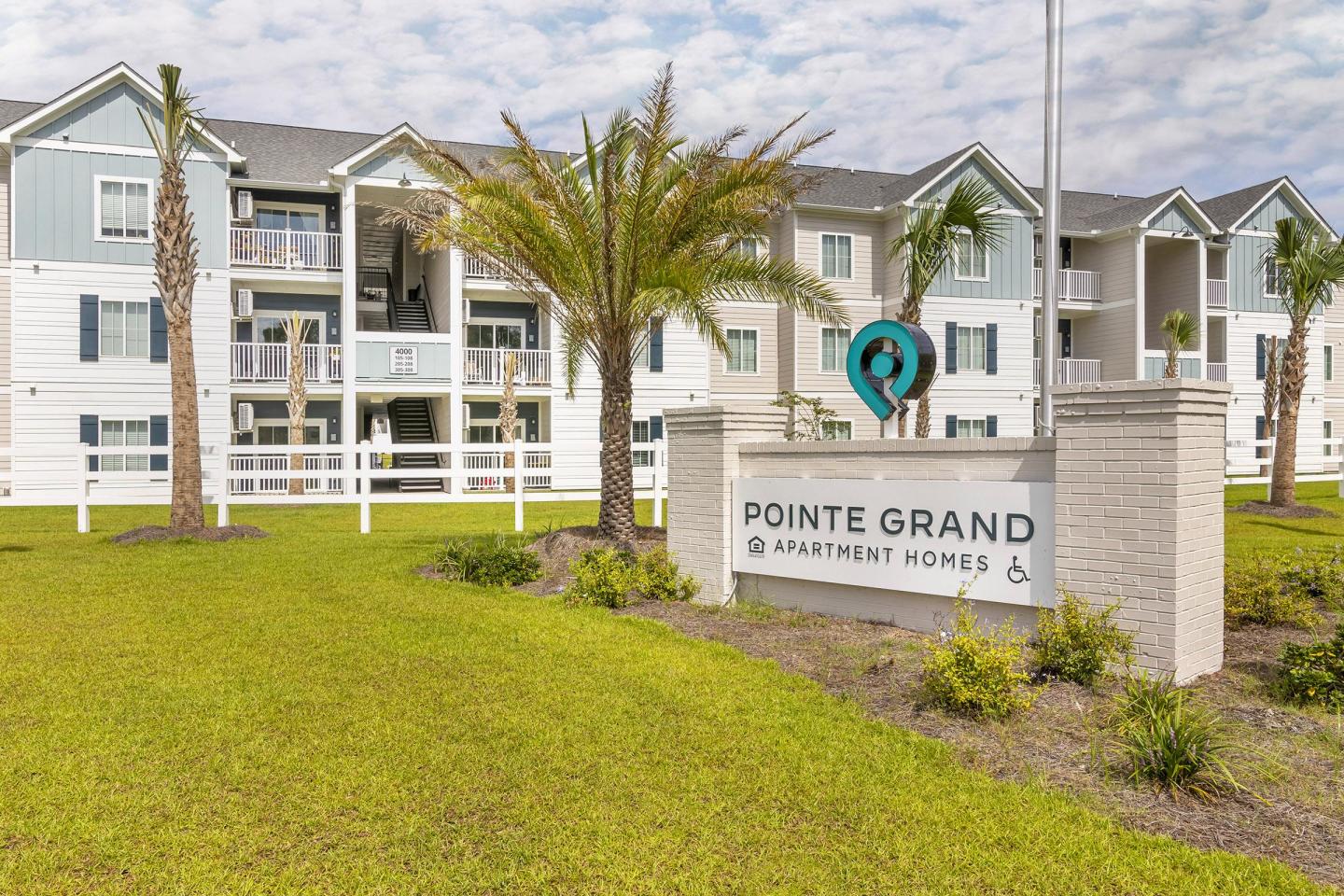 Pointe Grand Apartment Homes Image 23