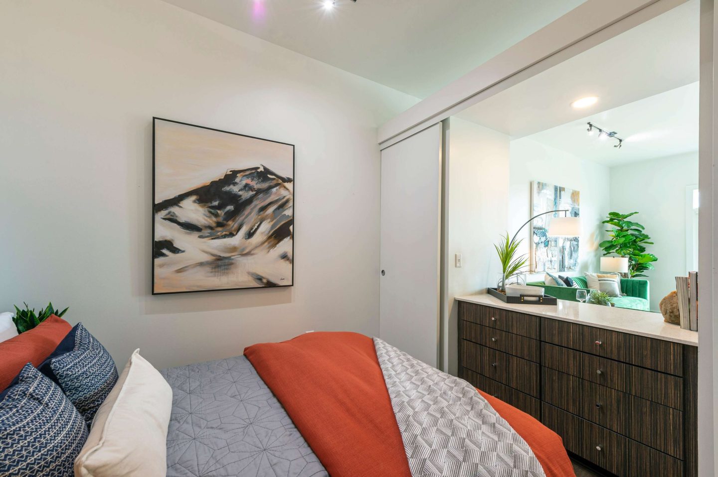 Infinity Lofts in the Gulch Image 25