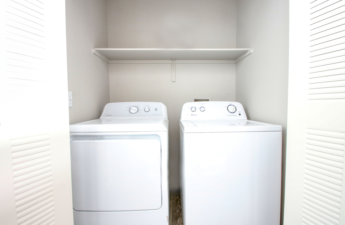 Aero Townhomes Image 9